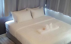 ナントラ プルンチット ホテル